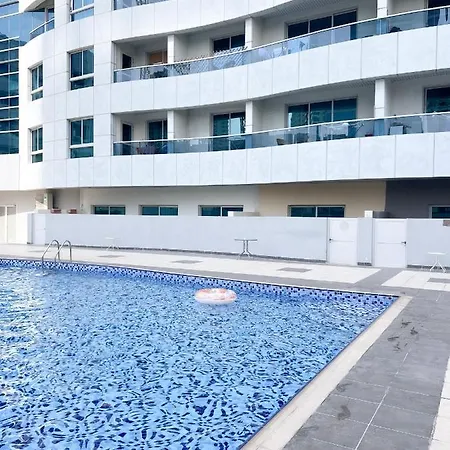 Newly Renovated One Bed Apartment D2-1215 Dubai Esterno foto