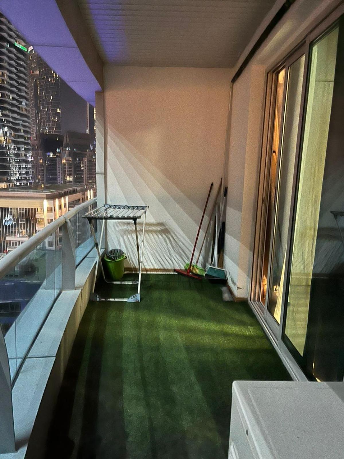 Newly Renovated One Bed D2-1215 Appartamento *